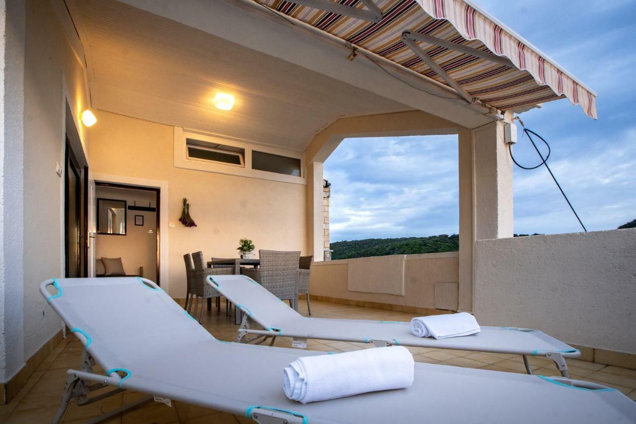 Beach Suite Nina Supetarska Draga Dış mekan fotoğraf